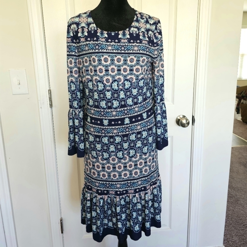 Eliza J. Dress with Bell  Sleeve A line Jersey dress size 6.*